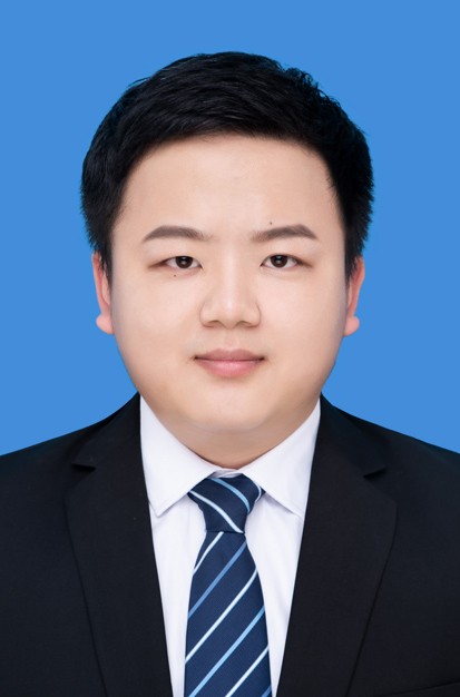 龙侃